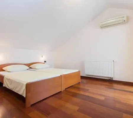 Tino Apartman Makarska