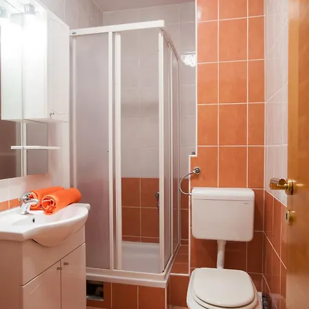 Tino Apartman Makarska