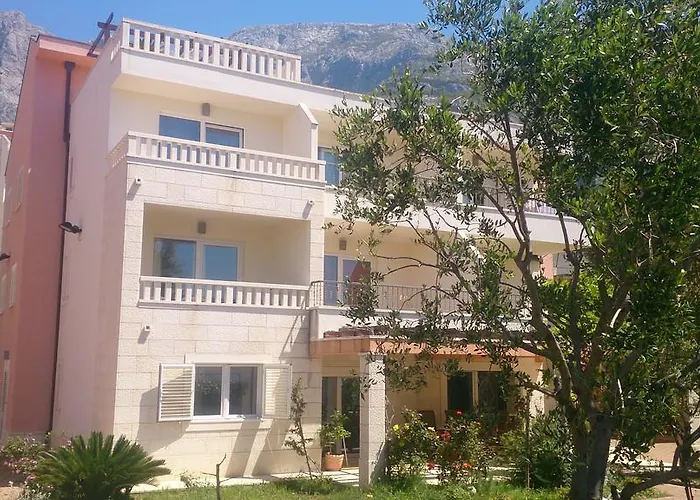 Tino Apartamento Makarska