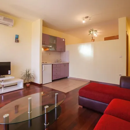 Tino Apartment